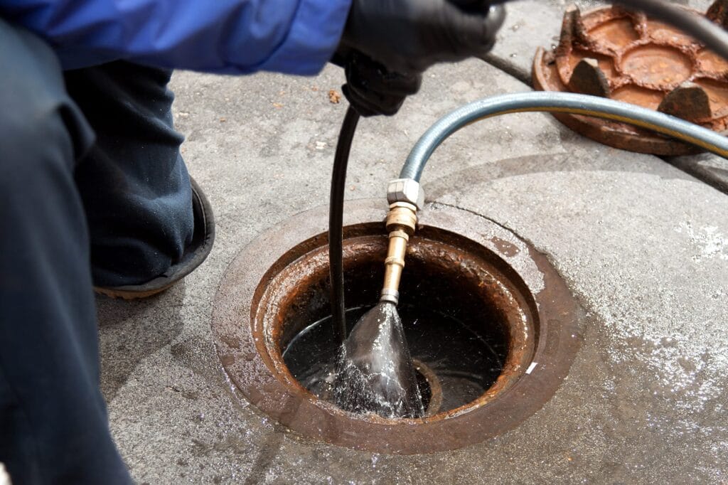Emergency drain cleaning and clogged drain repair in Gibsonton, Florida